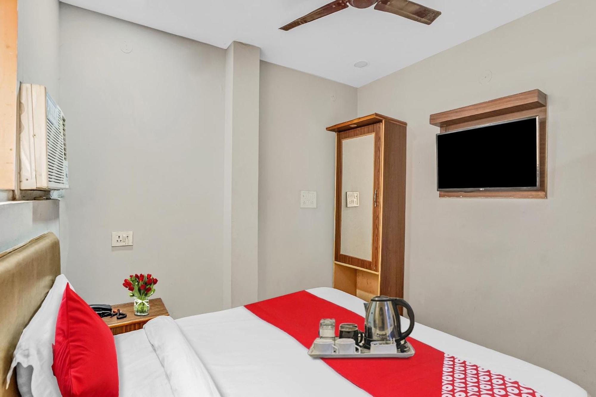 Hotel O M Stays Near Akshardham Nueva Delhi Exterior foto